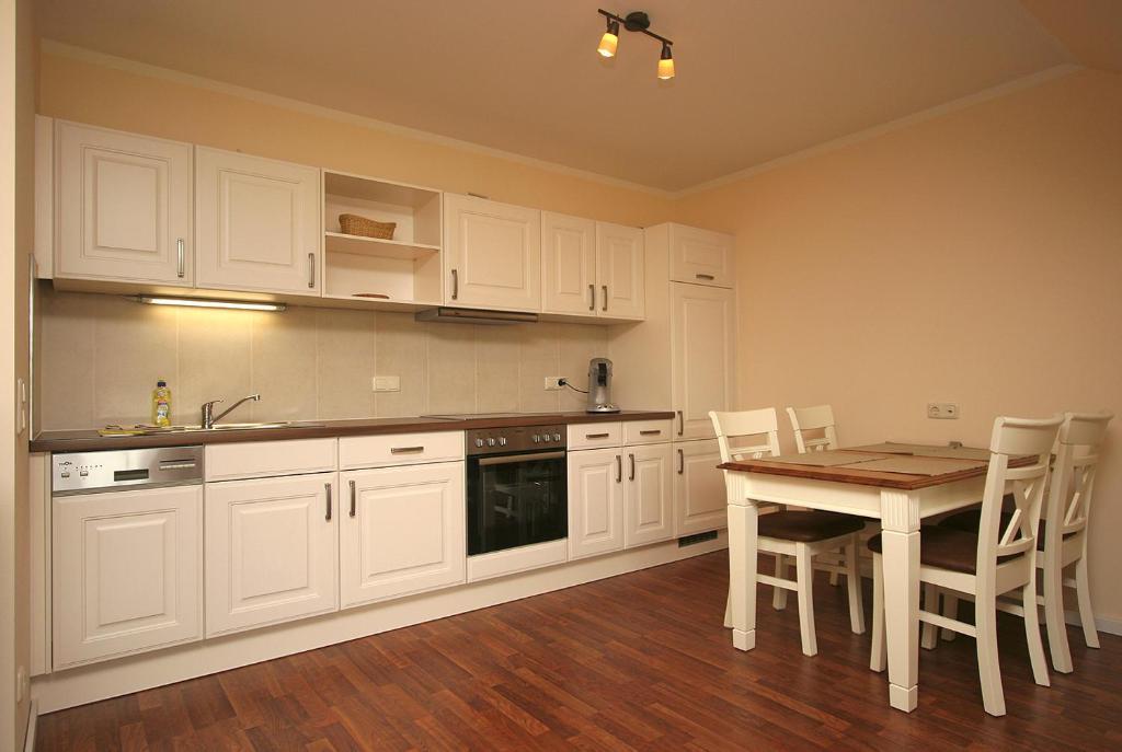 Aparthotel Saatmann Garni Ahrenshoop Quarto foto